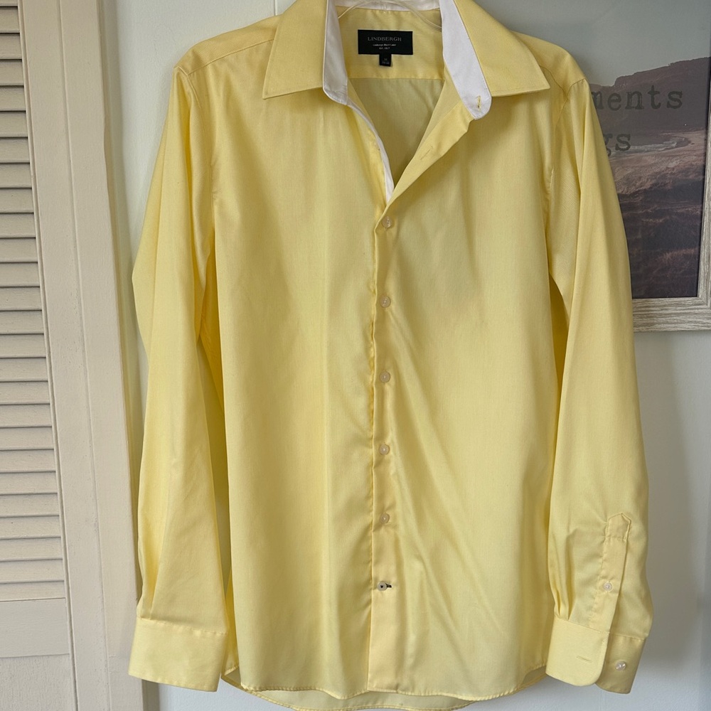 Size Medium 38/40 Lindbergh Yellow Dress Shirt